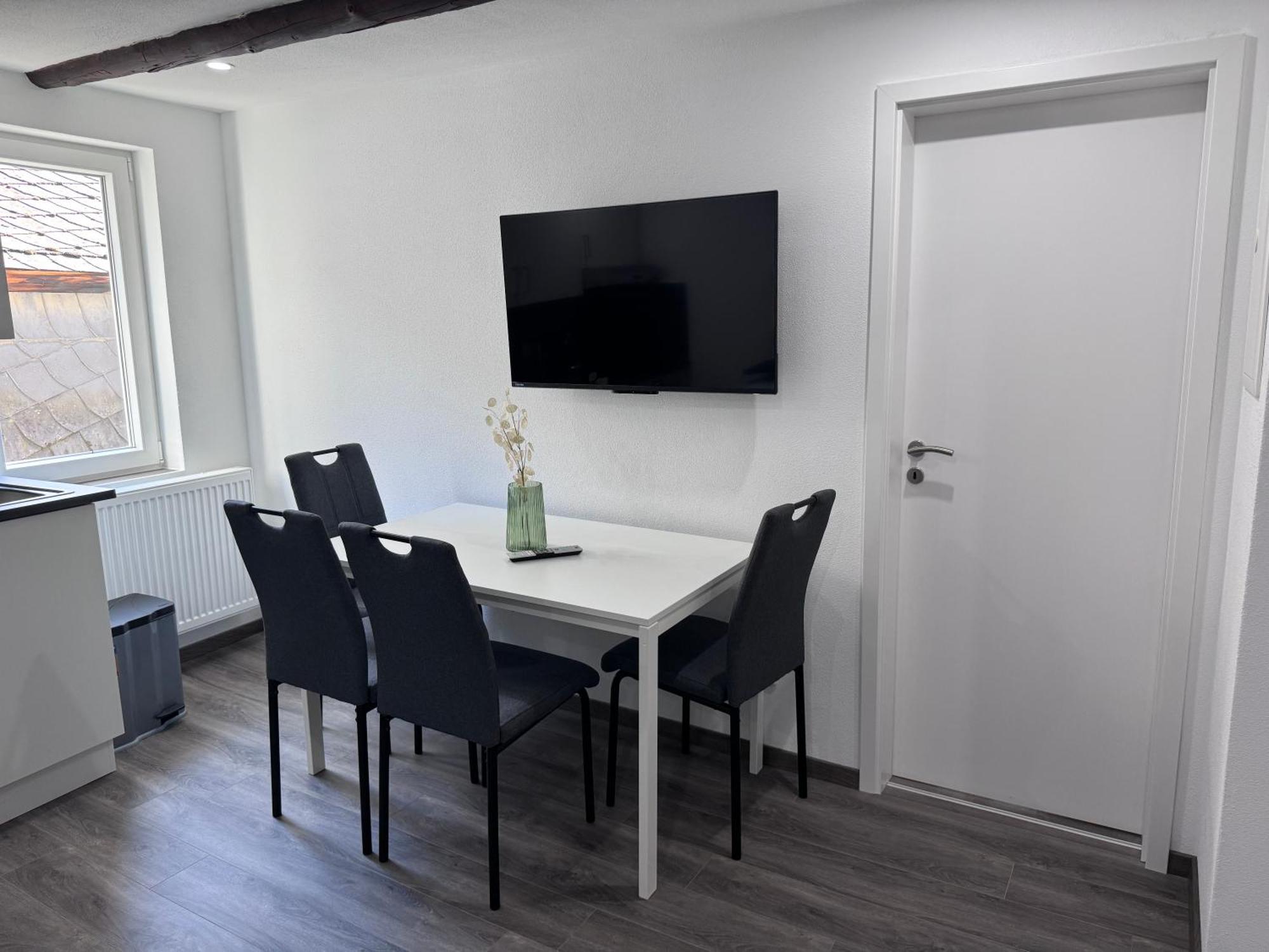 Ferienwohnung Direkt An Der Mosel Im Zentrum Von Zell ภายนอก รูปภาพ